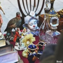 Collectible Statues & Figurines